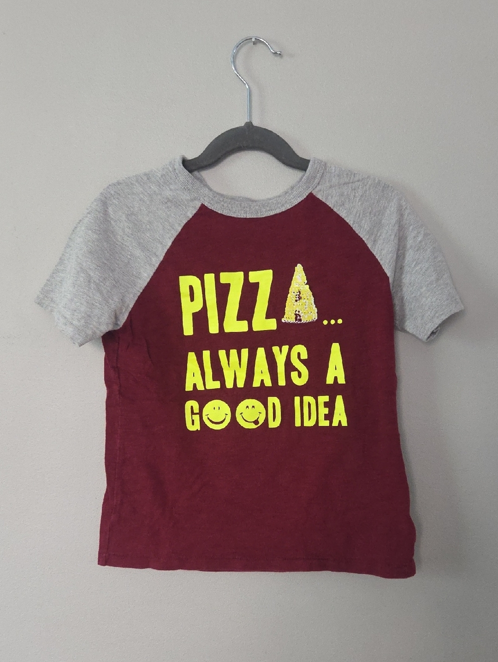 3/$15 Pizza Flip Sequin Tee (S)
